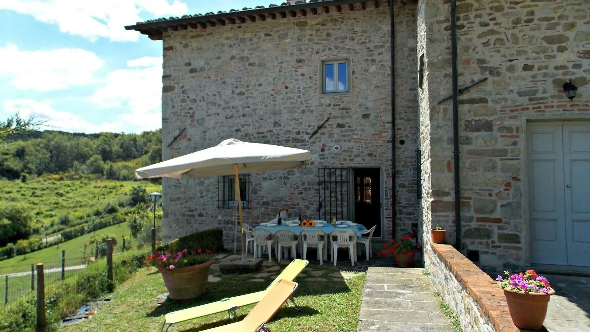 Casale Mocali Villa Fattoria del Mulinaccio Italy
